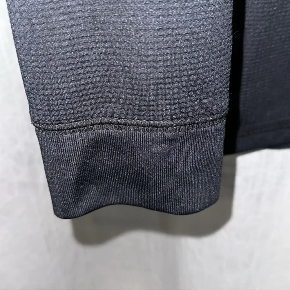 Under Armour YXL Black Crew Long Sleeve Athletic Thermal Jersey Loose Fit